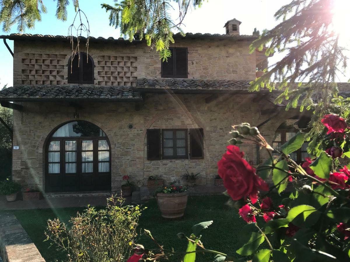 La Casina Sonia Apartment Montaione Luaran gambar